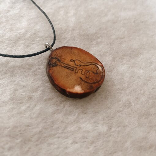 Guitar pyrographed necklace - Image 2