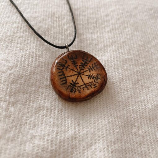 Vegvisir Viking Compass necklace - Image 2